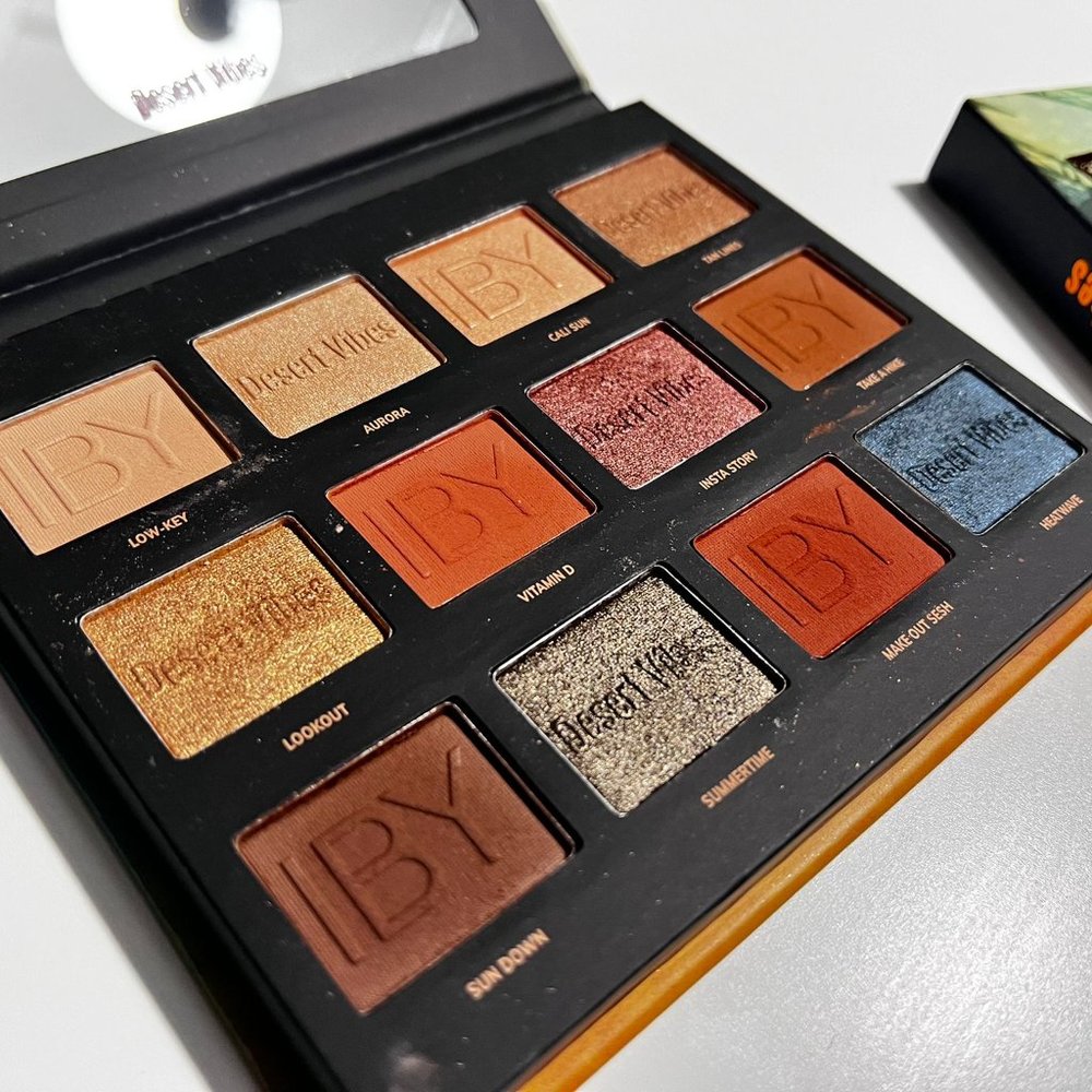 Desert Vibes Eyeshadow Palette